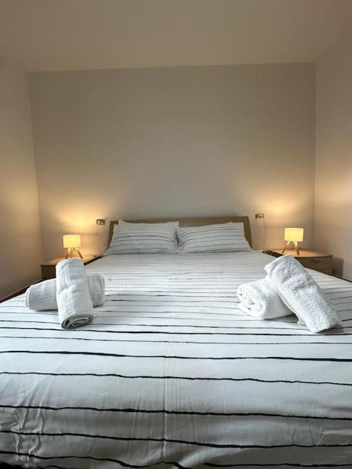 Comfy Apartment In Lecco 2 Eksteriør bilde